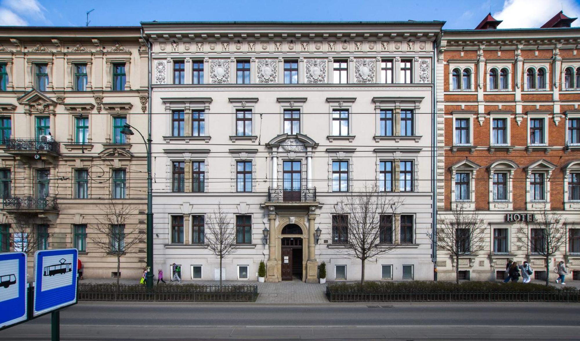 Aparthotel Basztowa Краков Экстерьер фото