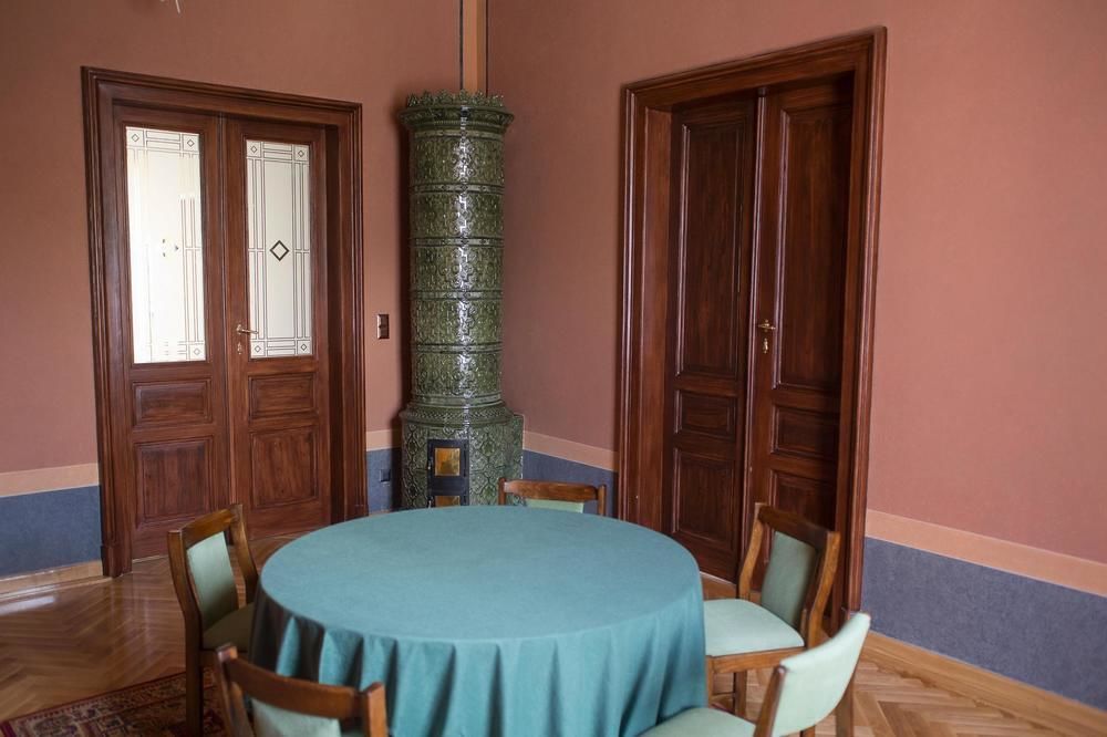 Aparthotel Basztowa Краков Экстерьер фото